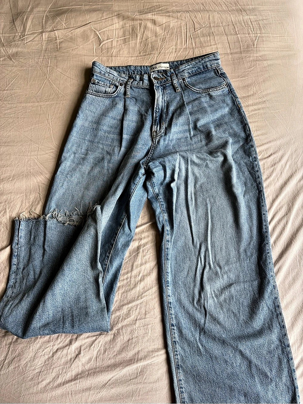 Zara Wide Leg Jeans with Pleated Front Detail